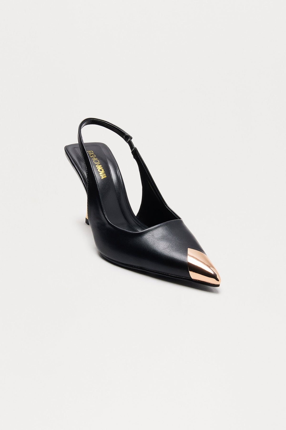 https://cdn.shopify.com/s/files/1/0293/9277/files/04-11-25_S15_25_VEGA02_Black_ZSR_KJ_14-10-20_FLATLAY_3471_PXF.jpg?v=1750120259